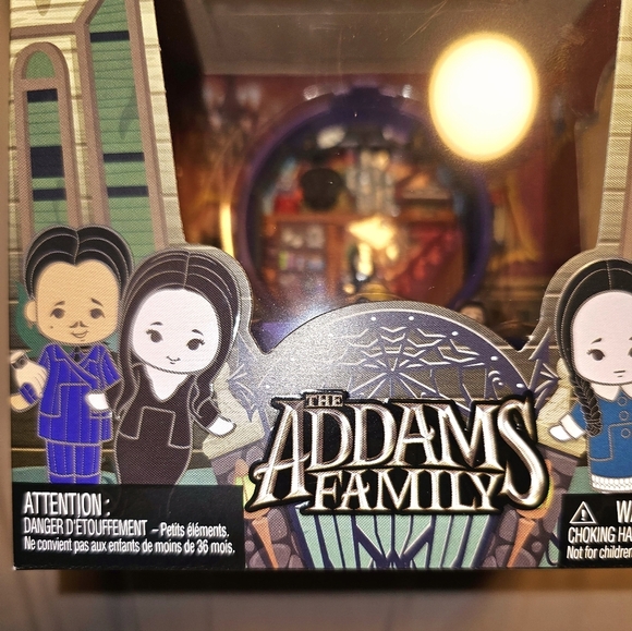 Polly Pocket The Addams Family Collectors Set Mattel Wednesday Morticia Gomez - Picture 2 of 11